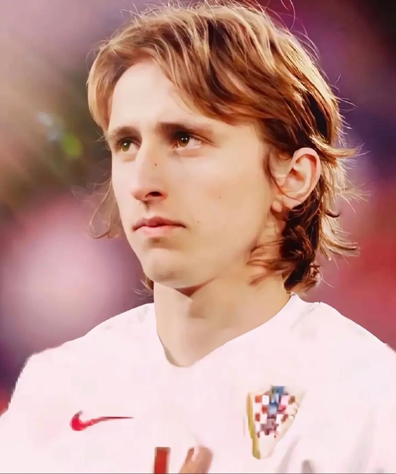 曼联防线稳固零封曼城德比胜利