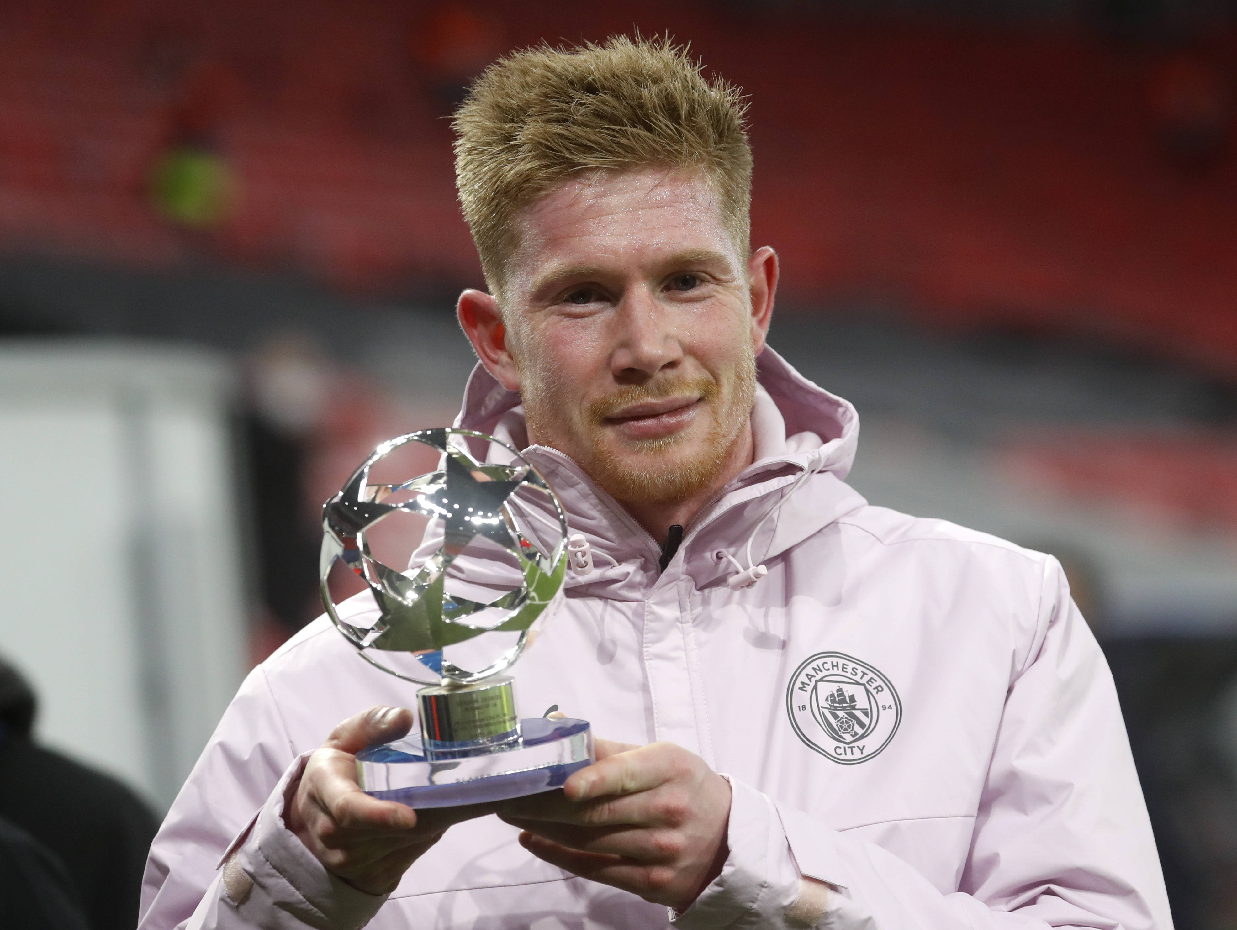 🎮HLE 1-1 T1：Kanavi装甲猴离谱送命，T1扳平总比分